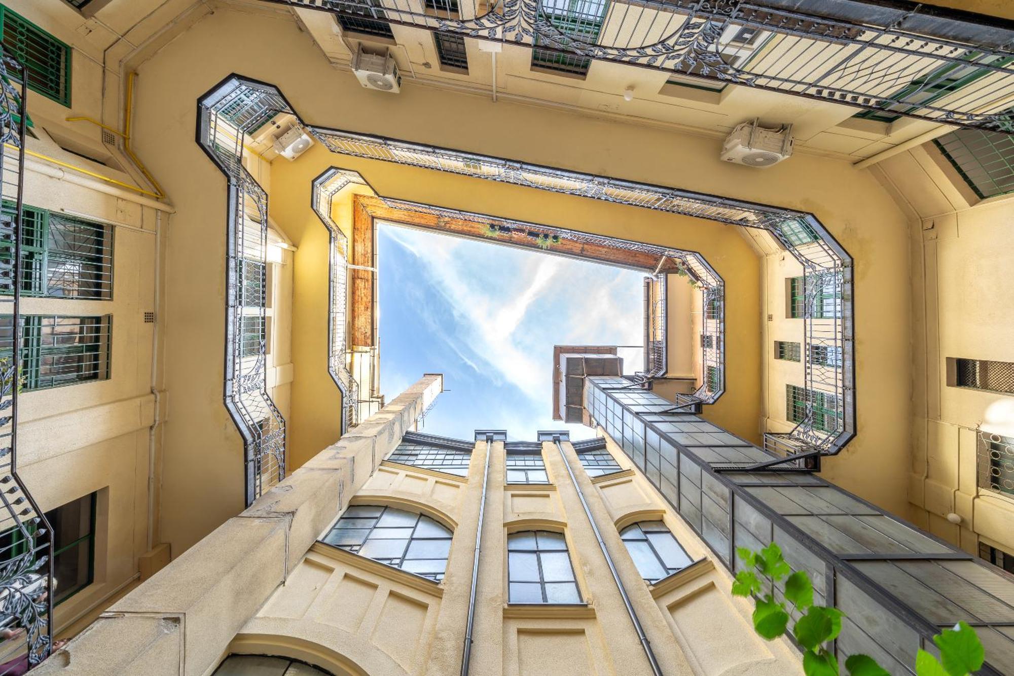 Apartamento Rakoczi 2 Bedroom Stylish *