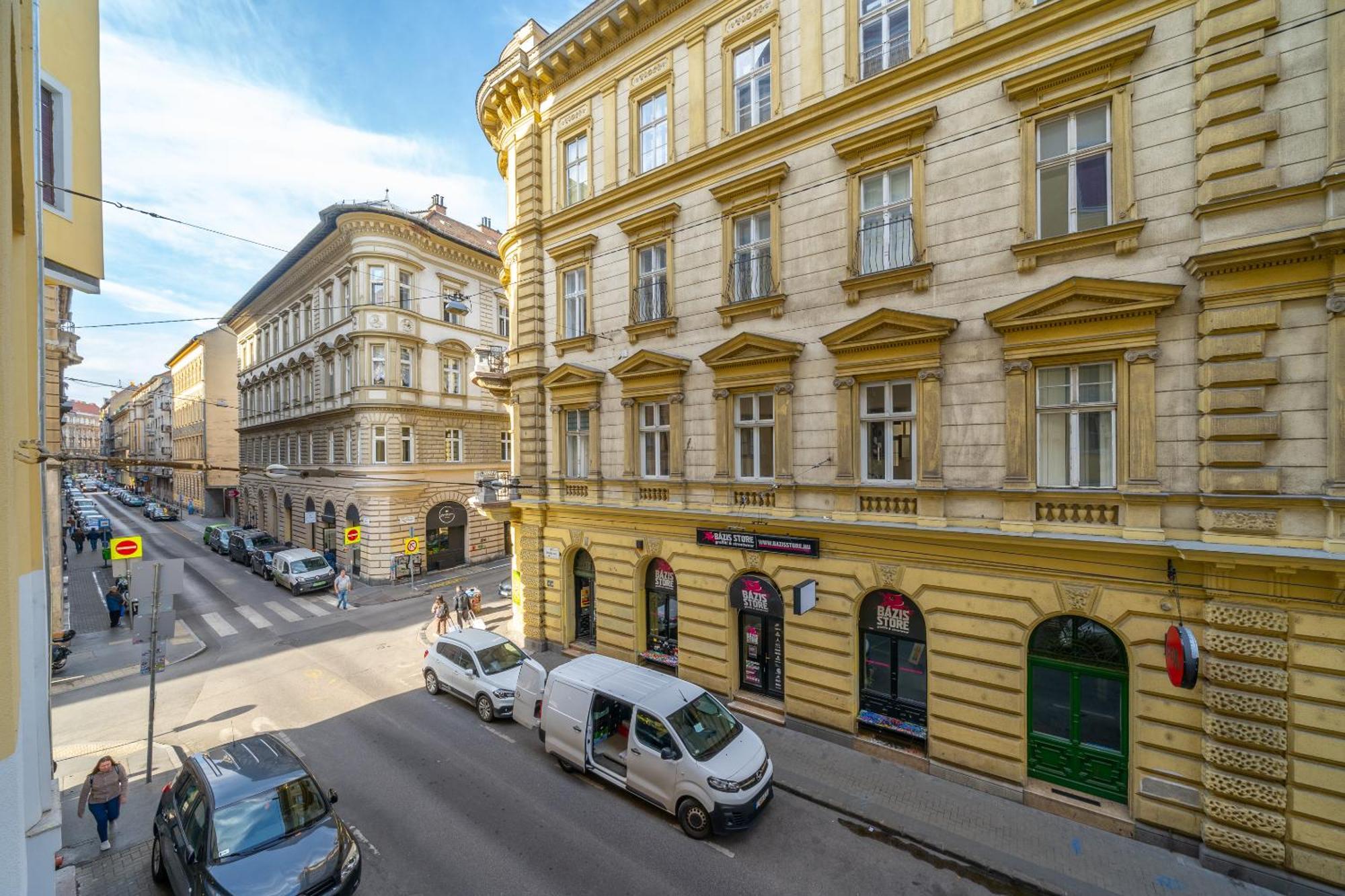 Rakoczi 2 Bedroom Stylish Apartamento Budapeste